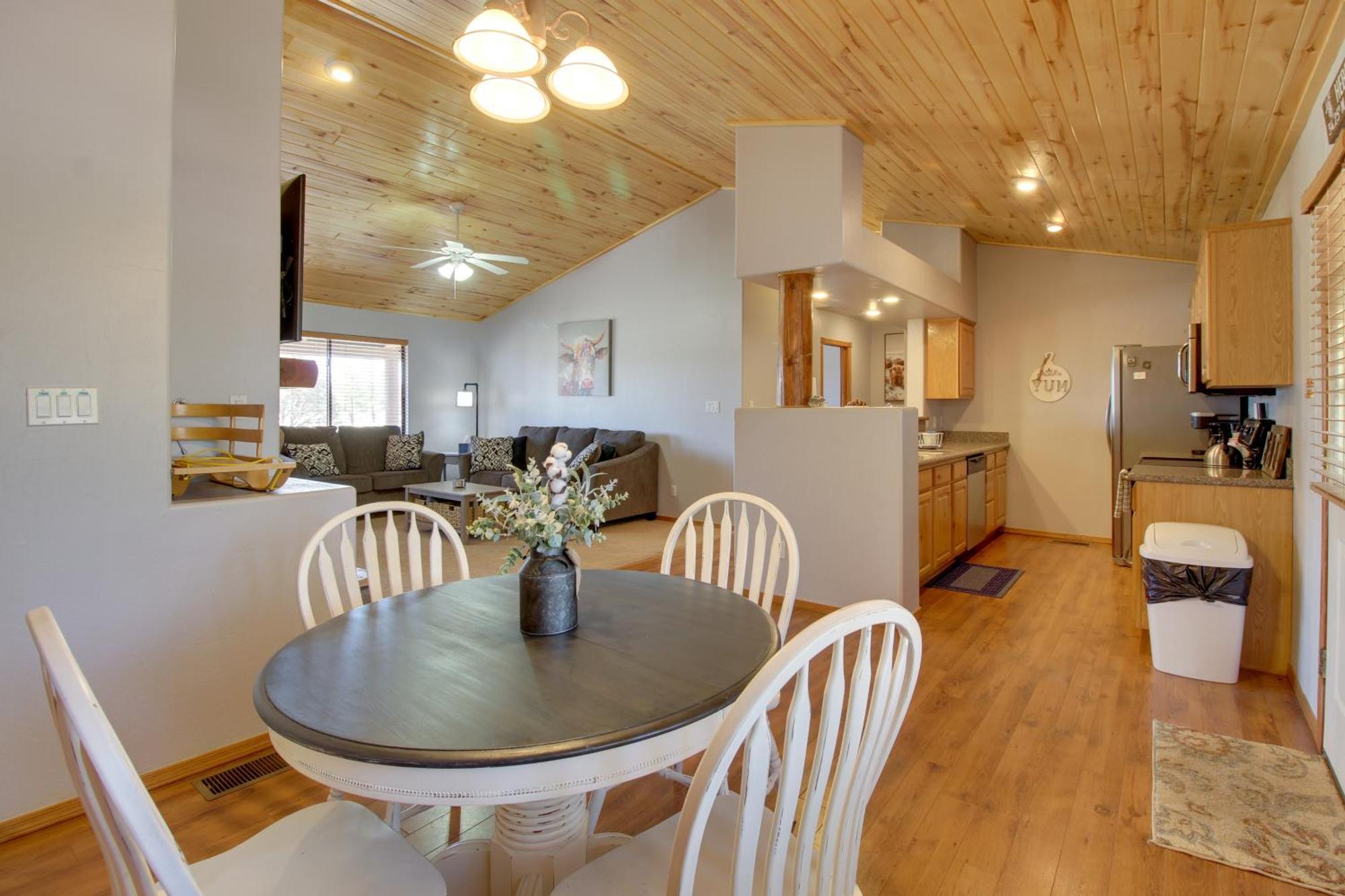 Overgaard Cabin Near Sitgreaves National Forest! Buitenkant foto